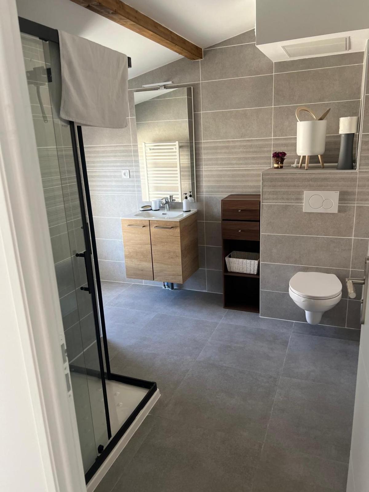 Maison10 Avec 1 Chambre Lechaffardcom Satolas-et-Bonce Екстериор снимка